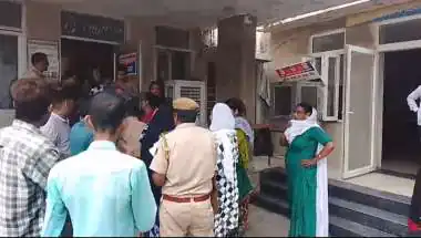 Chaos at Ajmer Police Station: Transgender Factions Brawl, Accuse Each Other of Assault and Theft