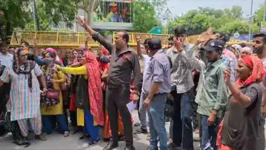 Ajmer Hospital Staff Demand Immediate Release of Pending Wages, PF Dues