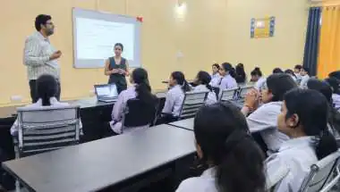 Alumna Anshika Yadav Shares Corporate Journey, Inspires Future Engineers at Ajmer College