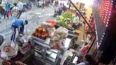 Ajmer Market Shocker: Shopkeeper Brutally Beaten in Public Over Money Dispute