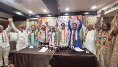 Ajmer Congress Shows United Front: Vijay Jain and Hemant Bhati Reconcile Amid Election Buzz
