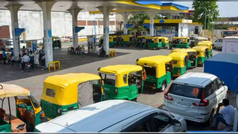 India Fuels Up with Biogas Blending Amidst Ethanol Blending Protests